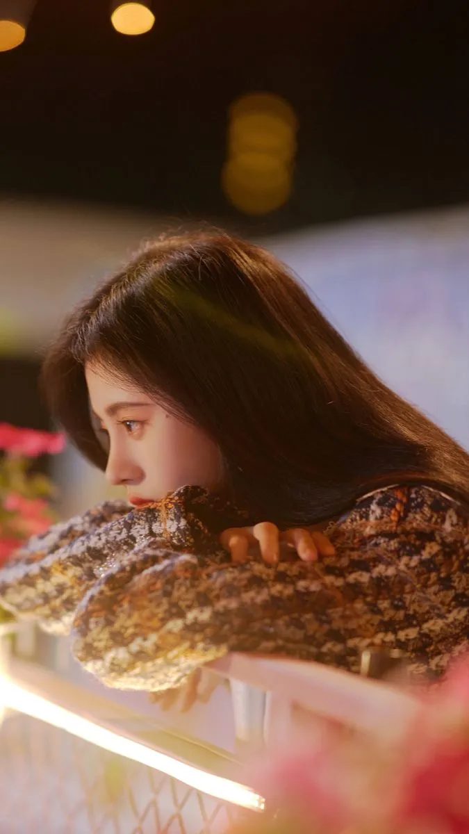 alone-girl-pic-6 Alone Girl Pic
