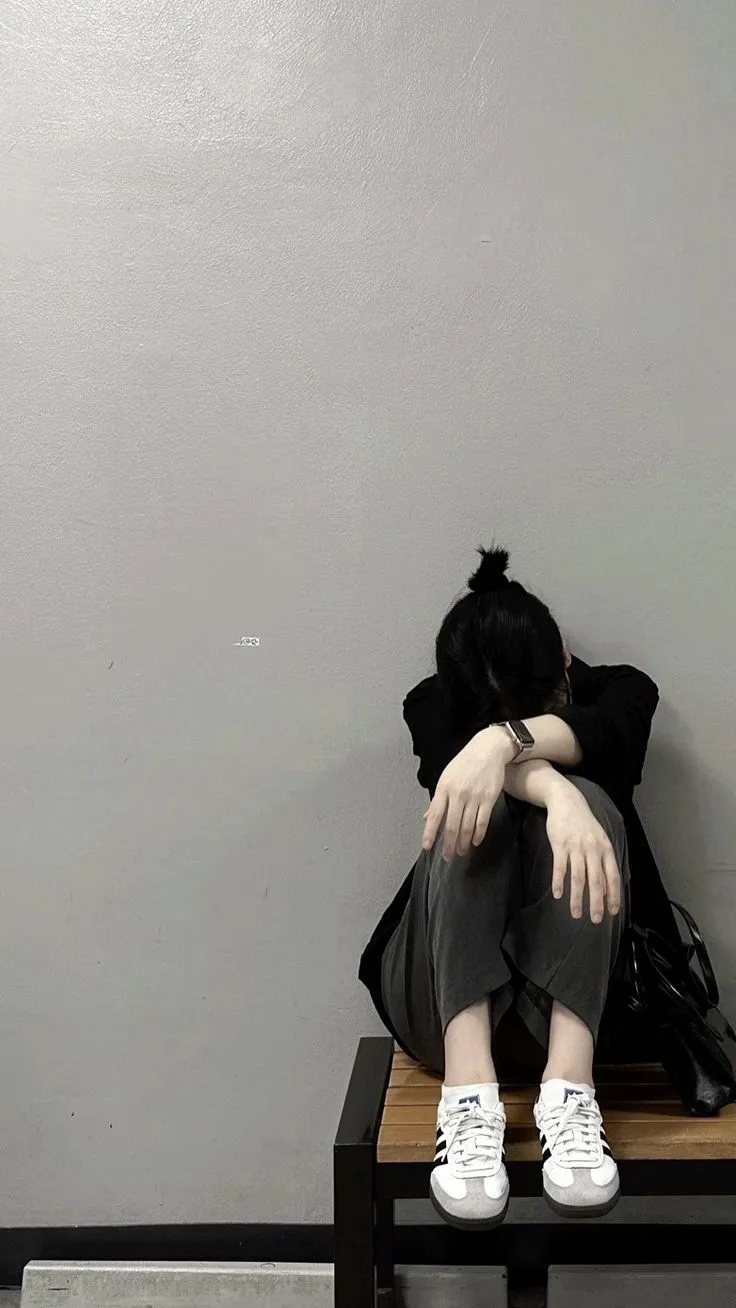 alone-girl-pic-7 Alone Girl Pic