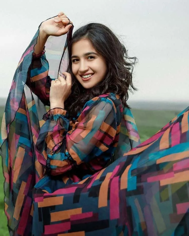cute-girl-pic-for-dp-6 Cute Girl Pic For Dp