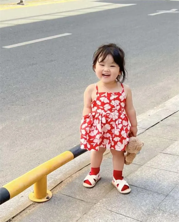 stylish-cute-baby-girl-images-1 Stylish Cute Baby Girl Images