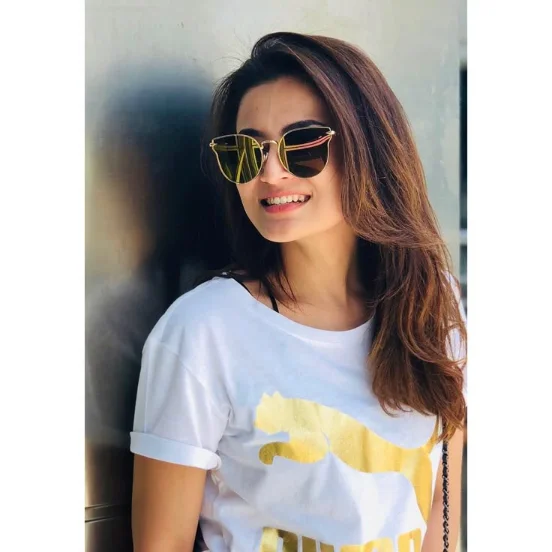 Attitude Girl Dp For Whatsapp