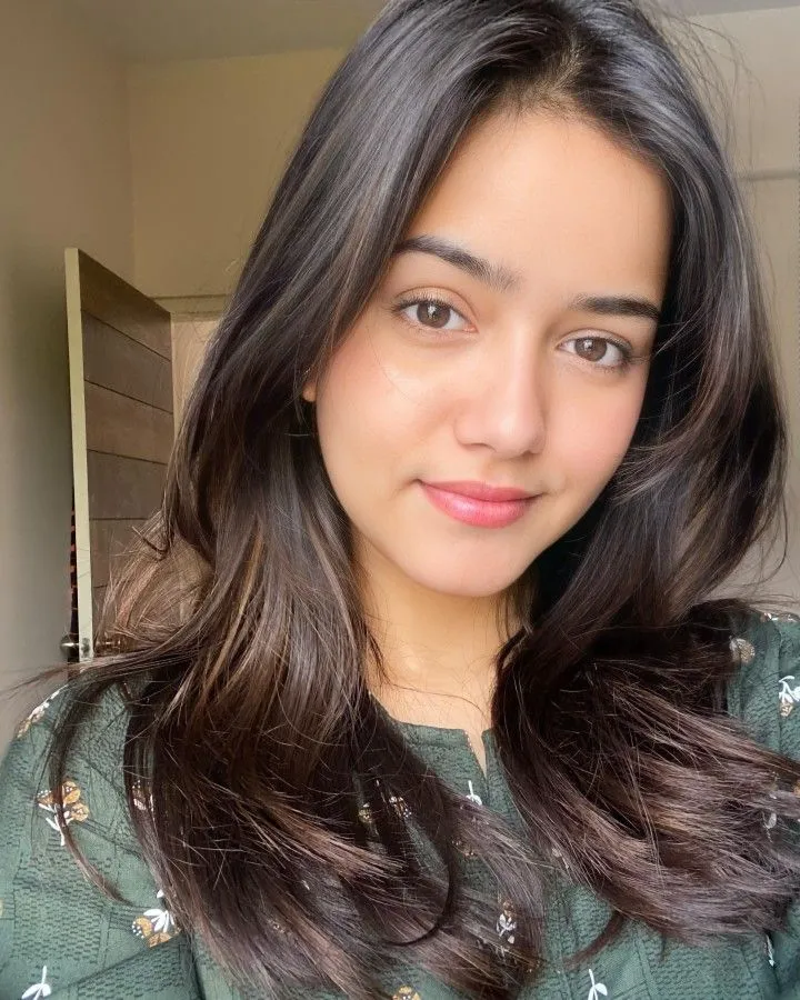 Cute Girl Pic For Dp