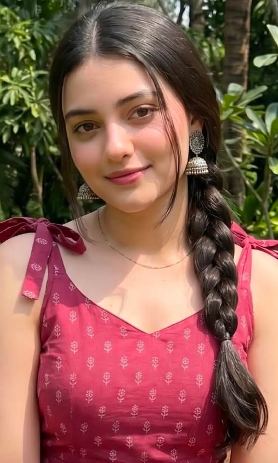 Cute Simple Girl Picture