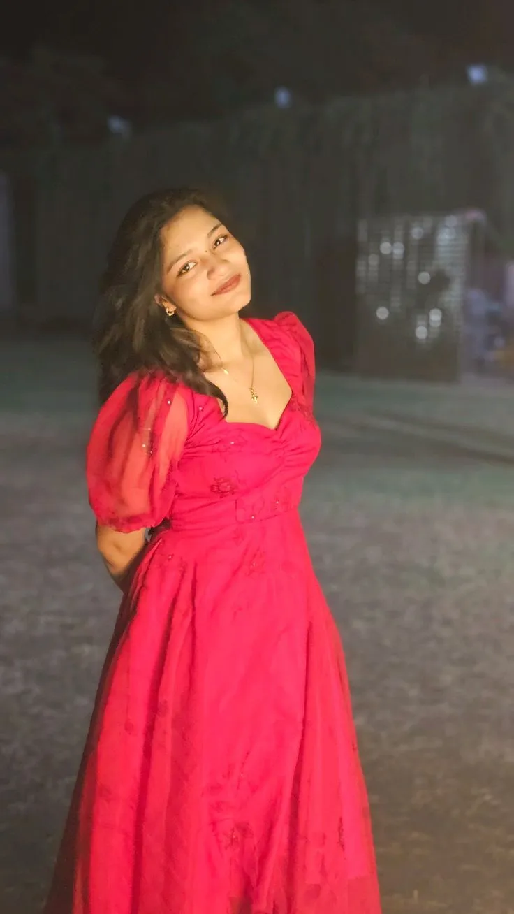 Simple Girl Picture
